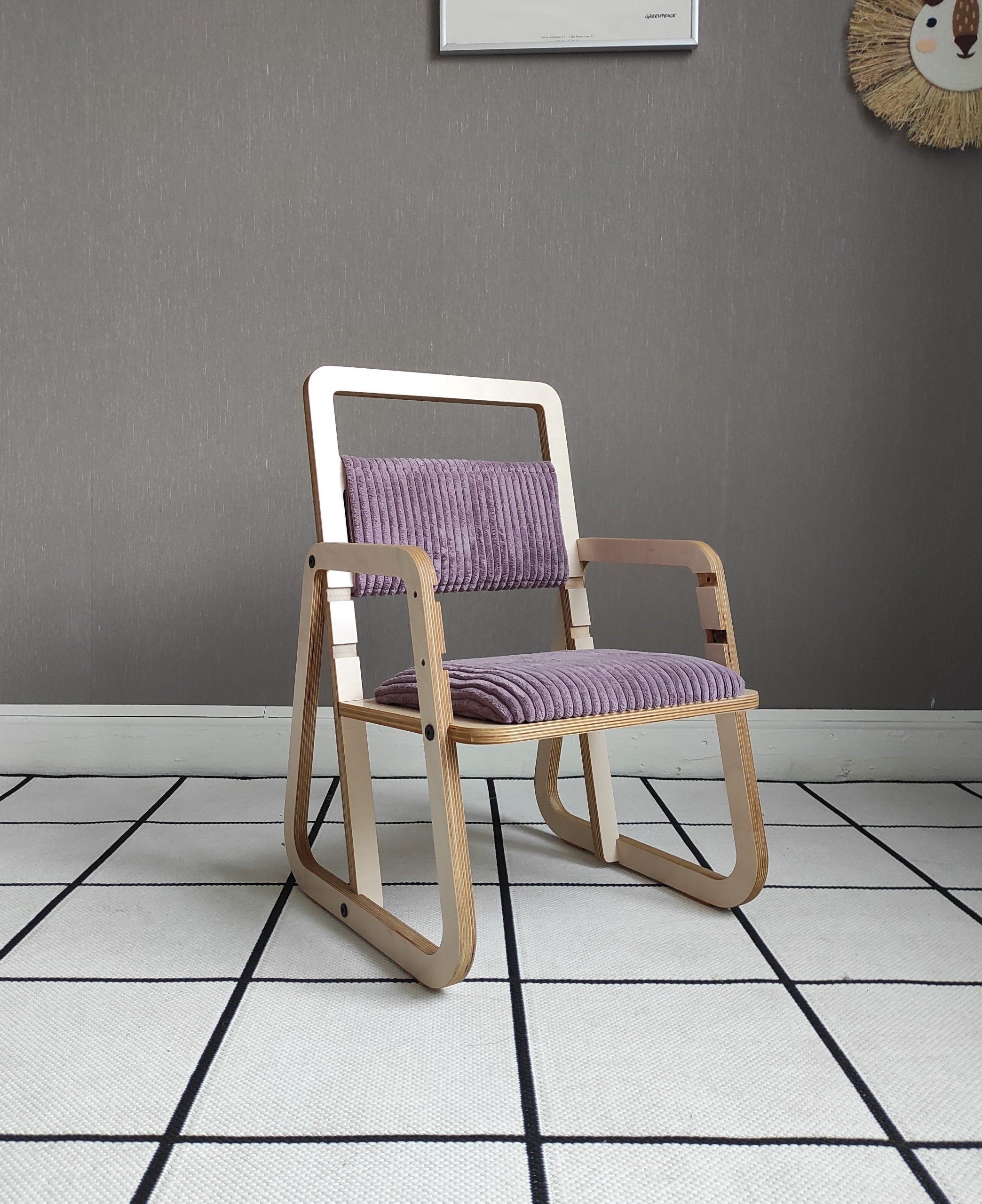 Adjustable Children Chair Julle - Cannon Pink