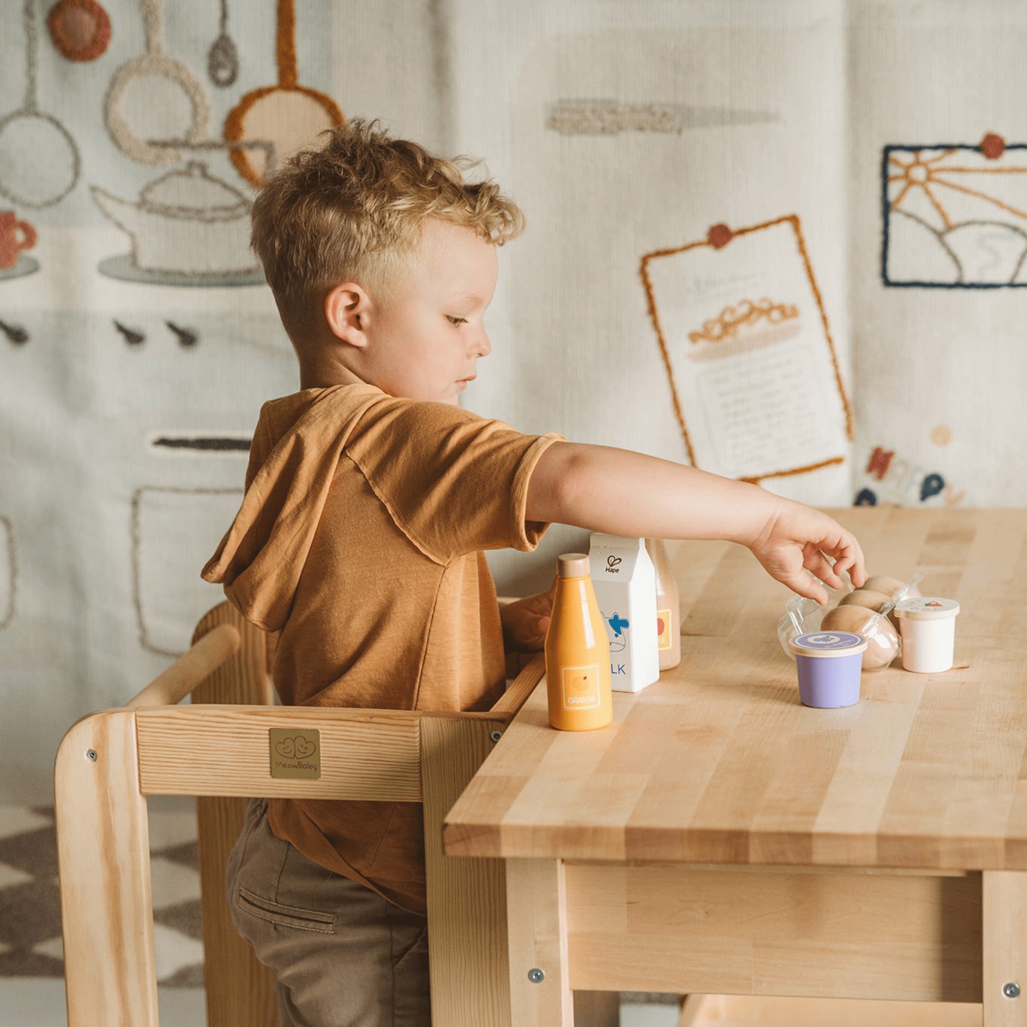 MeowBaby Wooden Kitchen Helper for Children - Natural